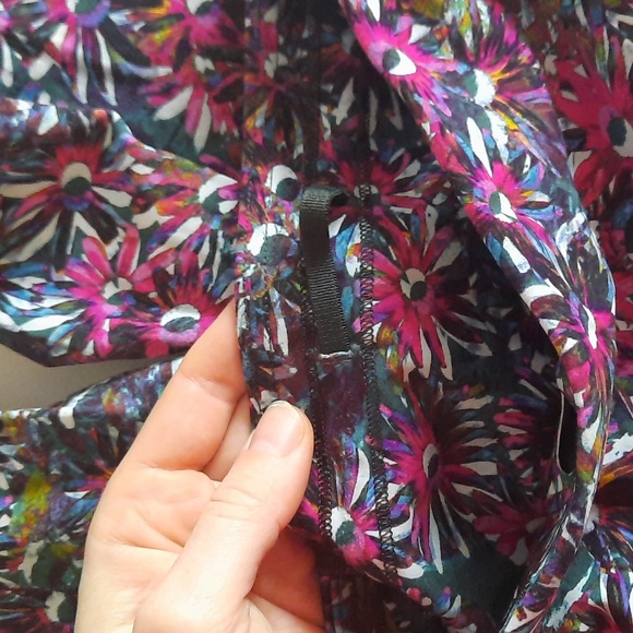 Lululemon legging - Picture 3 of 4